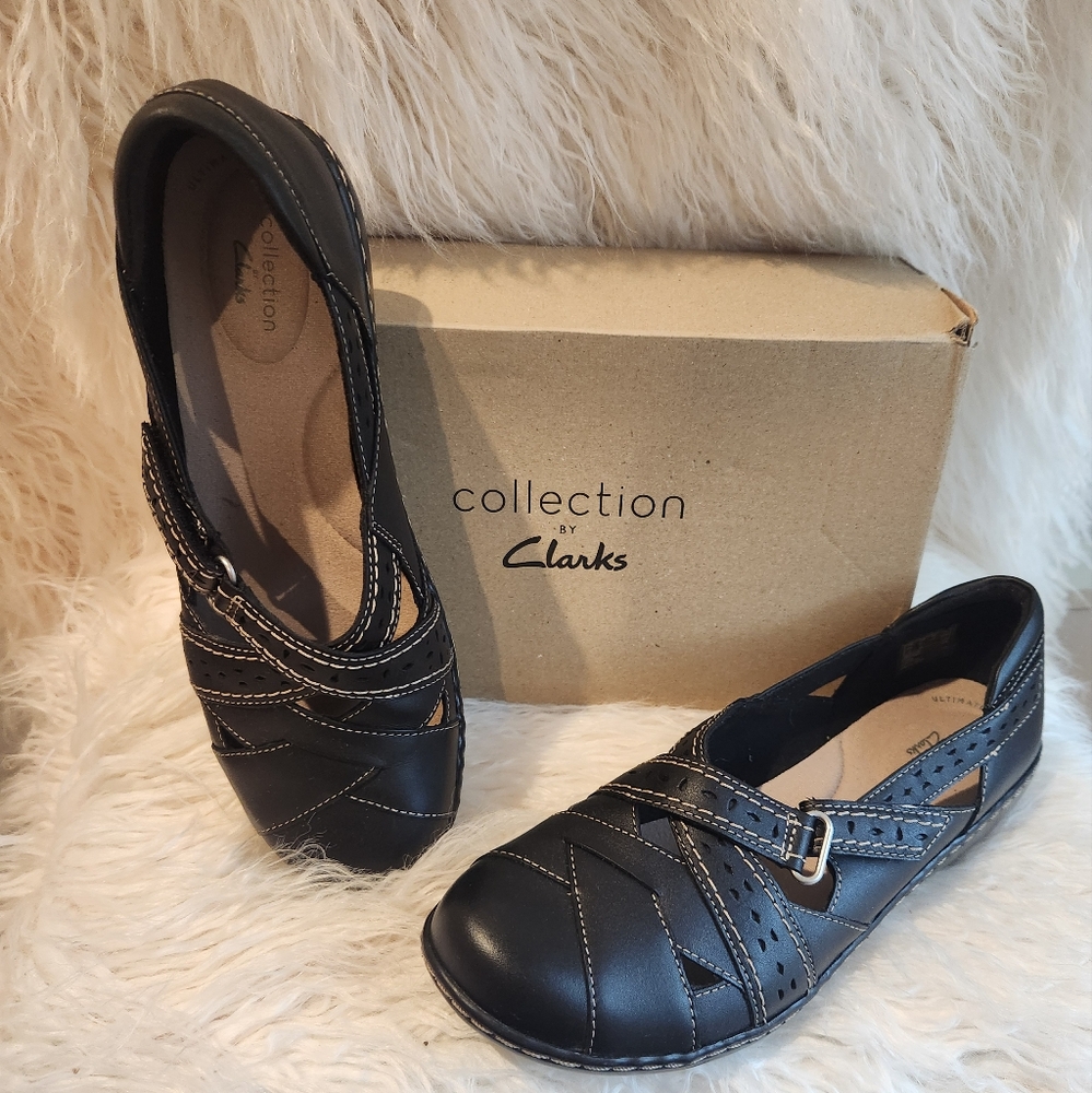 BNWT Clarks Black "Ashland Spin" slip-on Loafers 9M
